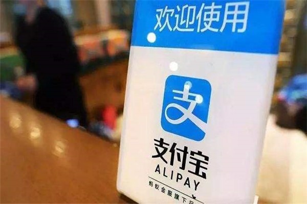 女人都是用什么交友软件聊天的？